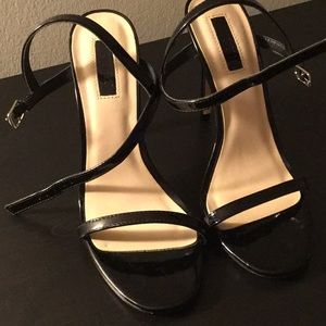 Forever 21 black heels 7.5